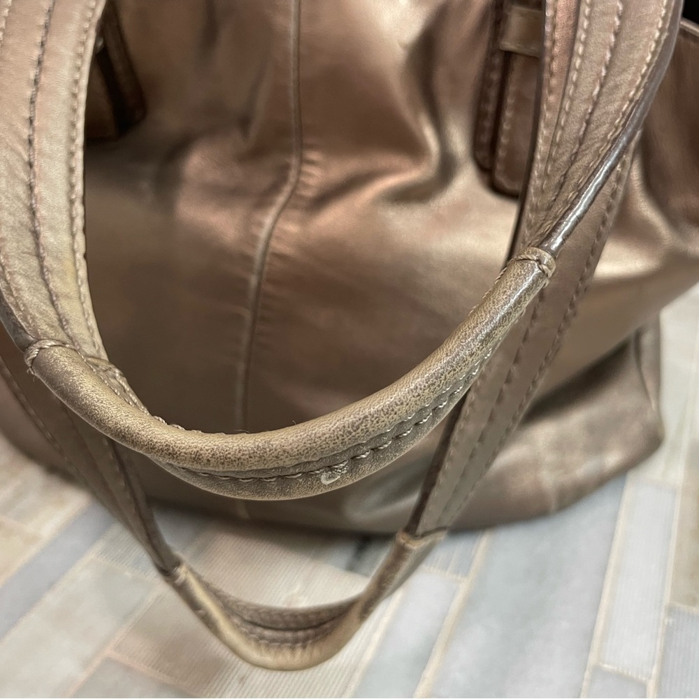 Coach SOHO Metallic Bronze Leather Shoulder Bag F17216 – Classic Tote Handbag - Picture 11 of 16